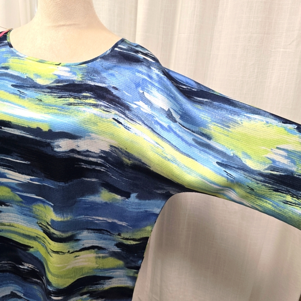 2/$30 Chicos Blue & Green Womens Pullover Top Size 1 - Picture 4 of 10